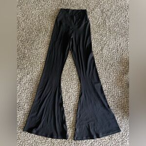 Aerie offline super flare leggings.